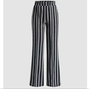 BLACK AND WHITE STRIPED PANTS